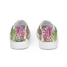 Load image into Gallery viewer, Tropical Leaves Women’s slip-on canvas shoes
