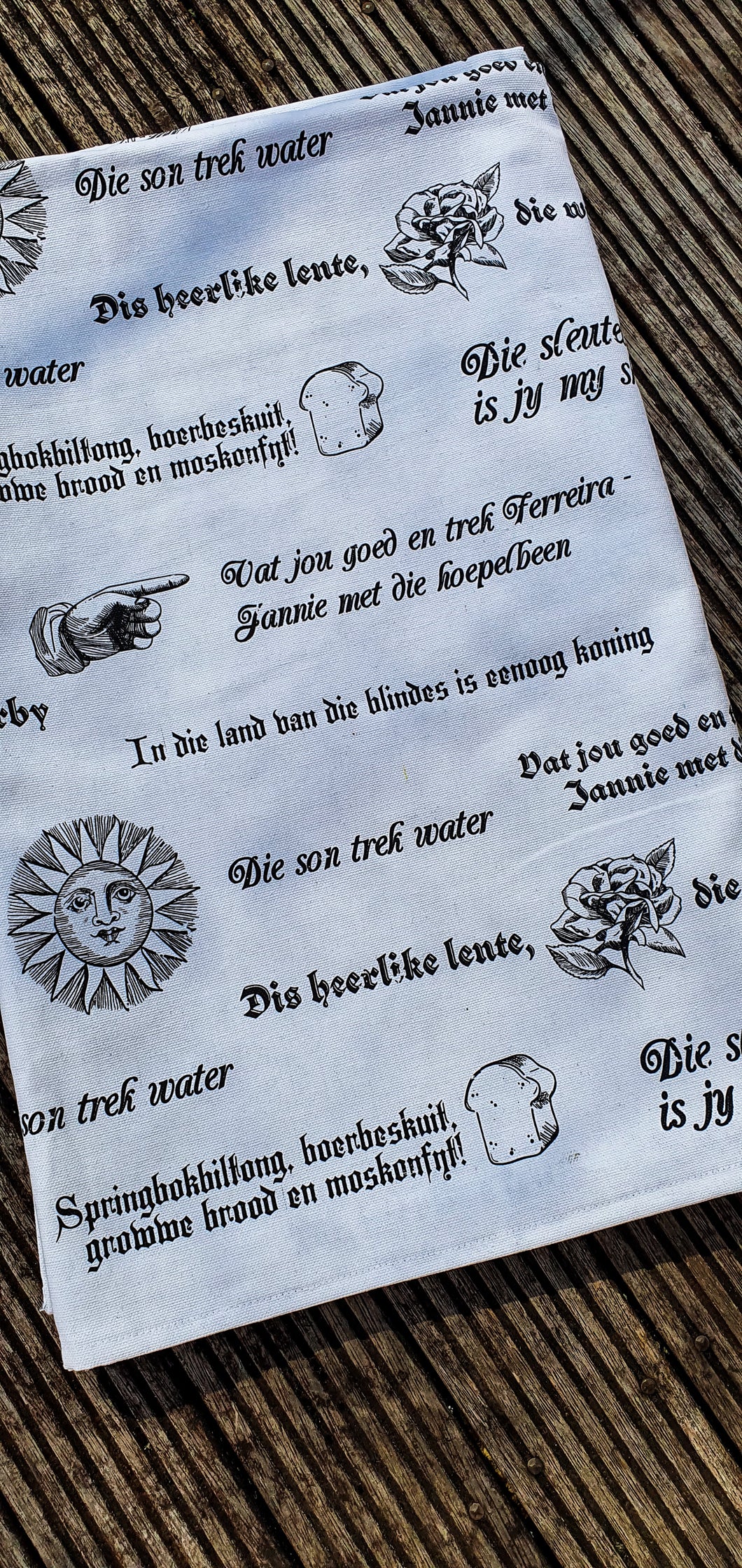 Tablecloth with Afrikaans wording